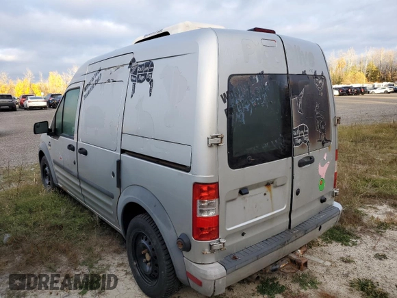 2013 Ford Transit Connect XLT z VIN NM0LS7DN4DT127521, wystawiony jako Copart lot #77673084 z przebiegiem 165 806 mil mil oraz Czysty tytuł • Clean title. Historia ofert i sprzedaży dostępna na DreamBid. Obrazek 2.