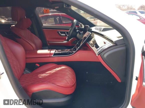 2022 Mercedes-Benz S 500 with VIN W1K6G6DB4NA143867, listed as a IAAI auction lot 41560165 with 17,908 mi miles and . Bid and sale history available at DreamBid. Image 5.
