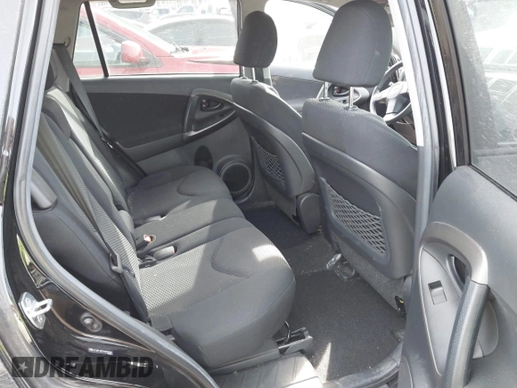 2012 Toyota RAV4 Sport with VIN 2T3RF4DV1CW264962, listed as a IAAI auction lot 41471517 with 63,699 mi miles. Bid and sale history available at carsss.com. Image 8.