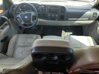 2008 Chevrolet Silverado 1500 LT w/2LT with VIN 1GCEC19J98Z295928, listed as a Copart auction lot 71609814 with 244,062 mi miles and Salvage Title. Bid and sale history available at carsss.com. Image 8.