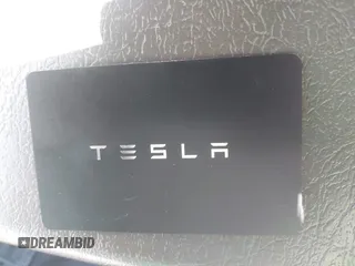 2025 Tesla Model 3 Long Range с VIN 5YJ3E1EA2SF981877, выставлен на аукционе IAAI как лот 42412352 с пробегом 1 967 миль миль и . История ставок и продаж доступна на DreamBid. Изображение 11.