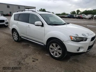 2010 Mitsubishi Outlander SE with VIN JA4AS3AW6AZ001289, listed as a Copart auction lot 53610374 with 199,031 mi miles and Salvage Title. Bid and sale history available at carsss.com. Image 4.