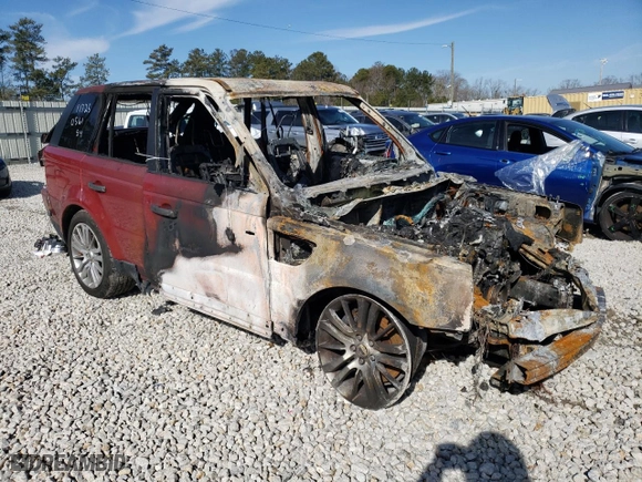 2011 Land Rover Range Rover Sport HSE LUX with VIN SALSK2D47BA290531, listed as a Copart auction lot 42201785 with NaN miles and Non Repairable. Bid and sale history available at carsss.com. Image 4.