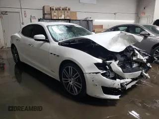 2019 Maserati Ghibli S Q4 GranLusso with VIN ZAM57YTL5K1319554, listed as a Copart auction lot 80105803 with 44,218 mi miles. Bid and sale history available at carsss.com. Image 4.