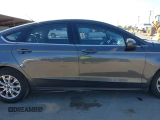 2017 Ford Fusion S with VIN 3FA6P0G72HR190331, listed as a IAAI auction lot 42003479 with 130,252 mi miles. Bid and sale history available at carsss.com. Image 13.