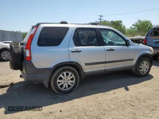 2005 Honda CR-V EX with VIN SHSRD78875U326149, listed as a Copart auction lot 52353245 with 196,767 mi miles and Salvage Title. Bid and sale history available at carsss.com. Image 3.