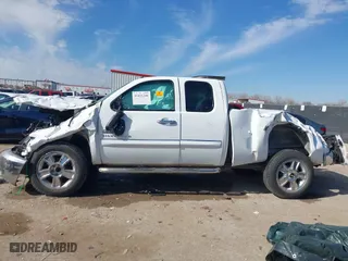2012 Chevrolet Silverado 1500 LT with VIN 1GCRCSE06CZ138953, listed as a IAAI auction lot 41421246 with 1 mi miles. Bid and sale history available at carsss.com. Image 14.