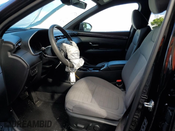 2023 Hyundai Santa Cruz SEL z VIN 5NTJB4AE4PH057705, wystawiony jako Copart lot #80667054 z przebiegiem 14 580 mil mil oraz Nie do naprawy • Non repairable. Historia ofert i sprzedaży dostępna na DreamBid. Obrazek 7.