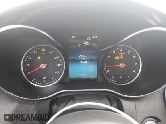 2019 Mercedes-Benz C 300 z VIN 55SWF8DB3KU317826, wystawiony jako Copart lot #58099425 z przebiegiem 104 303 mil mil oraz Szkoda całkowita • Salvage title. Historia ofert i sprzedaży dostępna na DreamBid. Obrazek 9.