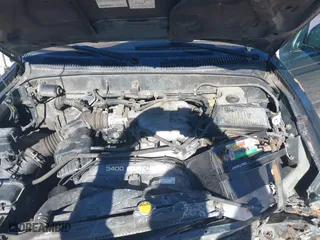 2001 Toyota 4Runner SR5 with VIN JT3HN86R310335526, listed as a IAAI auction lot 41288058 with 202,219 mi miles. Bid and sale history available at carsss.com. Image 10.