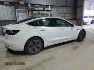2019 Tesla Model 3 Mid Range z VIN 5YJ3E1EA3KF427229, wystawiony jako Copart lot #60881305 z przebiegiem 78 975 mil mil oraz Czysty tytuł • Clean title. Historia ofert i sprzedaży dostępna na DreamBid. Obrazek 3.