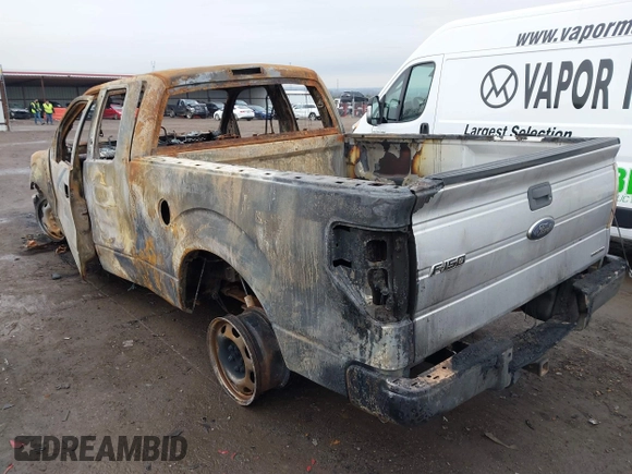 2013 Ford F-150 XL z VIN 1FTFX1EF7DFA69117, wystawiony jako IAAI lot #41453906 z przebiegiem Nie podano mil oraz . Historia ofert i sprzedaży dostępna na DreamBid. Obrazek 3.