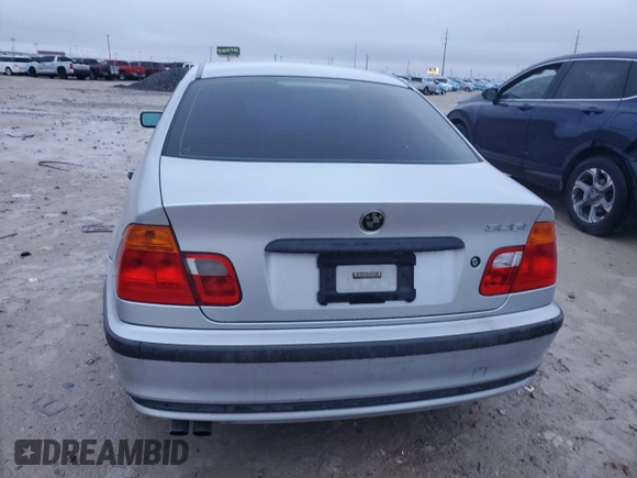 2001 BMW 3 Series 325i with VIN WBAAN37451ND46209, listed as a Copart auction lot 44571155 with 98,089 mi miles and Clean Title. Bid and sale history available at carsss.com. Image 6.