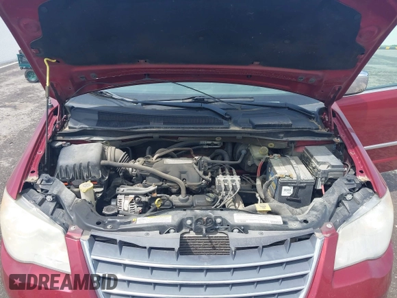 2010 Chrysler Town & Country Touring Plus with VIN 2A4RR8D13AR423431, listed as a IAAI auction lot 42156947 with 192,433 mi miles. Bid and sale history available at carsss.com. Image 10.