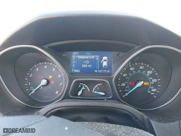 2014 Ford Focus SE with VIN 1FADP3F28EL209943, listed as a IAAI auction lot 41784990 with 28,000 mi miles. Bid and sale history available at carsss.com. Image 7.