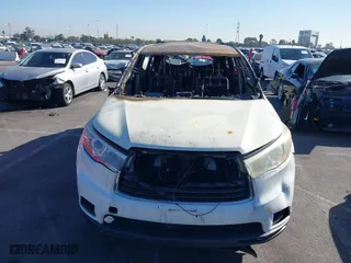 2016 Toyota Highlander LE with VIN 5TDZARFHXGS021502, listed as a IAAI auction lot 40749757 with 1 mi miles. Bid and sale history available at carsss.com. Image 6.
