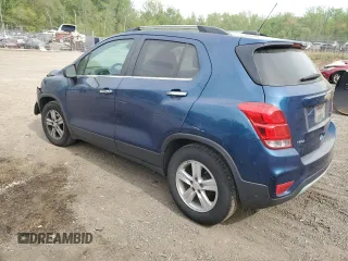2020 Chevrolet Trax LT with VIN 3GNCJLSB4LL317899, listed as a Copart auction lot 53877975 with 136,935 mi miles and Salvage title. Bid and sale history available at DreamBid. Image 2.