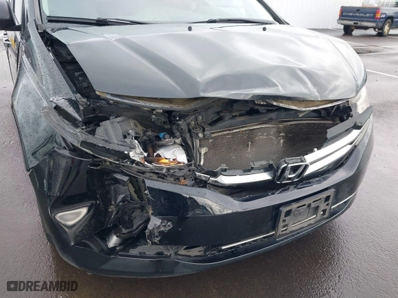 2016 Honda Odyssey SE with VIN 5FNRL5H31GB139608, listed as a IAAI auction lot 41819400 with 109,195 mi miles. Bid and sale history available at carsss.com. Image 6.