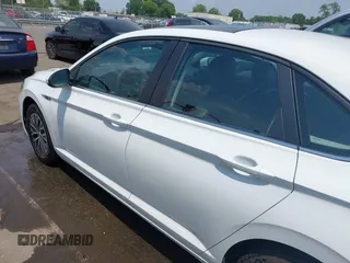 2019 Volkswagen Jetta SEL z VIN 3VWEB7BU8KM171987, wystawiony jako IAAI lot #42597141 z przebiegiem 45 620 mil mil oraz . Historia ofert i sprzedaży dostępna na DreamBid. Obrazek 14.
