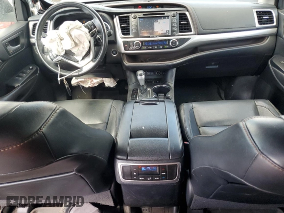 2017 Toyota Highlander XLE с VIN 5TDJZRFHXHS464966, выставлен на аукционе Copart как лот 64739515 с пробегом 115 053 миль миль и Списание • Salvage title. История ставок и продаж доступна на DreamBid. Изображение 8.