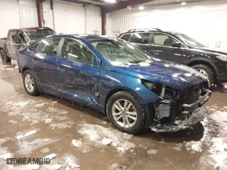2017 Hyundai Sonata SE with VIN 5NPE24AF7HH528398, listed as a IAAI auction lot 41591124 with 104,587 mi miles. Bid and sale history available at carsss.com. Image 1.