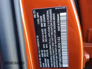 2024 Porsche Macan S с VIN WP1AG2A59RLB36143, выставлен на аукционе Copart как лот 49980065 с пробегом 10 201 миль миль и Списание • Salvage title. История ставок и продаж доступна на DreamBid. Изображение 14.