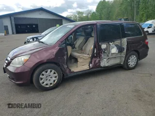 2007 Honda Odyssey LX z VIN 5FNRL38297B103399, wystawiony jako Copart lot #56314345 z przebiegiem 155 576 mil mil oraz Nie do naprawy • Non repairable. Historia ofert i sprzedaży dostępna na DreamBid. Obrazek 1.