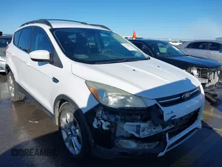 2013 Ford Escape SE with VIN 1FMCU0G9XDUD01410, listed as a IAAI auction lot 41758032 with 154,208 mi miles. Bid and sale history available at carsss.com. Image 6.