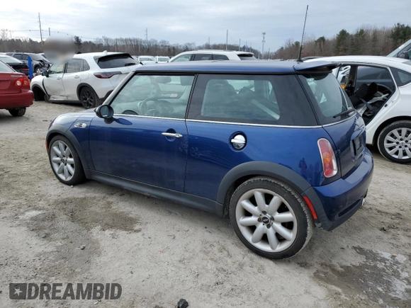 2003 MINI Hardtop S with VIN WMWRE33423TD74010, listed as a Copart auction lot 45301055 with 81,331 mi miles and Clean Title. Bid and sale history available at DreamBid. Image 2.