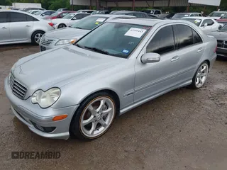 2007 Mercedes-Benz C 230 Sport с VIN WDBRF52H17F923745, выставлен на аукционе IAAI как лот 42195443 с пробегом 163 999 миль миль и . История ставок и продаж доступна на DreamBid. Изображение 2.