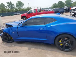 2016 Chevrolet Camaro 2SS with VIN 1G1FH1R7XG0128502, listed as a IAAI auction lot 42463110 with 75,602 mi miles and . Bid and sale history available at DreamBid. Image 14.