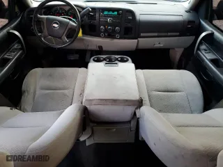 2008 Chevrolet Silverado 1500 LTZ with VIN 2GCEC13J281265476, listed as a Copart auction lot 44122675 with 302,715 mi miles and Salvage Title. Bid and sale history available at carsss.com. Image 8.