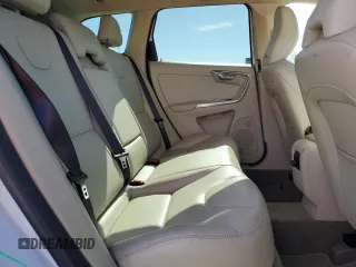 2015 Volvo XC60 T5 Drive-E Premier z VIN YV440MDB7F2602716, wystawiony jako Copart lot #43380785 z przebiegiem 78 357 mil mil oraz Szkoda całkowita • Salvage title. Historia ofert i sprzedaży dostępna na DreamBid. Obrazek 10.