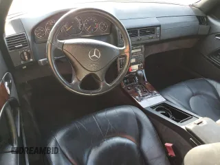 2001 Mercedes-Benz SL-Class with VIN WDBFA68FX1F196609, listed as a Copart auction lot 76124154 with 49,809 mi miles and Salvage Title. Bid and sale history available at carsss.com. Image 8.