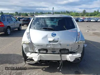 2011 Nissan LEAF SL-e z VIN JN1AZ0CP2BT008771, wystawiony jako IAAI lot #39745384 z przebiegiem 64 758 mil mil oraz . Historia ofert i sprzedaży dostępna na DreamBid. Obrazek 17.