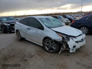 2022 Toyota Prius L Eco with VIN JTDKAMFU4N3176157, listed as a Copart auction lot 41668415 with 31,371 mi miles and Salvage Title. Bid and sale history available at carsss.com. Image 4.