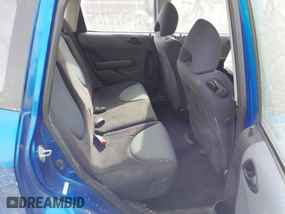 2007 Honda Fit Sport z VIN JHMGD38687S066337, wystawiony jako IAAI lot #41650915 z przebiegiem 227 776 mil mil oraz . Historia ofert i sprzedaży dostępna na DreamBid. Obrazek 8.