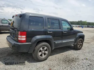 2008 Jeep Liberty Sport z VIN 1J8GN28K18W278117, wystawiony jako Copart lot #54566504 z przebiegiem 148 948 mil mil oraz Szkody całkowita. Historia ofert i sprzedaży dostępna na DreamBid. Obrazek 3.