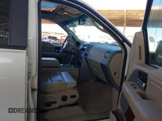 2008 Ford F-150 XLT z VIN 1FTPW12V48FB14779, wystawiony jako IAAI lot #41382815 z przebiegiem 207 483 mil mil oraz . Historia ofert i sprzedaży dostępna na DreamBid. Obrazek 5.