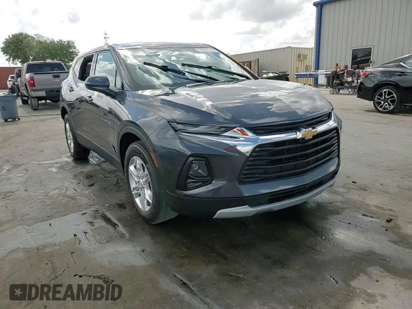 2022 Chevrolet Blazer LT z VIN 3GNKBCR42NS201643, wystawiony jako Copart lot #55244745 z przebiegiem Nie podano mil oraz Nie do naprawy • Non repairable. Historia ofert i sprzedaży dostępna na DreamBid. Obrazek 14.