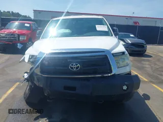2012 Toyota Tundra z VIN 5TFUW5F10CX265543, wystawiony jako IAAI lot #42162418 z przebiegiem 219 270 mil mil oraz . Historia ofert i sprzedaży dostępna na DreamBid. Obrazek 12.