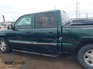 2005 GMC Sierra 1500 SLE z VIN 2GTEC13T451292207, wystawiony jako IAAI lot #42099007 z przebiegiem 225 446 mil mil oraz . Historia ofert i sprzedaży dostępna na DreamBid. Obrazek 14.
