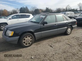 1995 Mercedes-Benz E Class with VIN WDBEA32EXSC164112, listed as a Copart auction lot 82480354 with 187,044 mi miles and Clean Title. Bid and sale history available at carsss.com. Image 1.