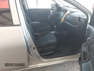 2016 Nissan Versa SV z VIN 3N1CN7APXGL871121, wystawiony jako IAAI lot #42304960 z przebiegiem 137 438 mil mil oraz . Historia ofert i sprzedaży dostępna na DreamBid. Obrazek 5.