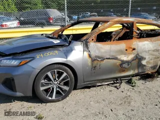 2021 Nissan Maxima SV with VIN 1N4AA6CV9MC503709, listed as a Copart auction lot 62083504 with 0 mi miles and Non Repairable. Bid and sale history available at carsss.com. Image 1.