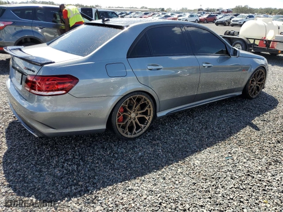 2014 Mercedes-Benz E-Class E 63 AMG S-Model with VIN WDDHF7GB7EA910740, listed as a Copart auction lot 73857184 with 115,493 mi miles and Salvage Title. Bid and sale history available at carsss.com. Image 3.