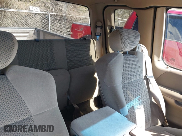 2002 Ford F-150 XL with VIN 1FTRX17242NA02789, listed as a IAAI auction lot 41832186 with 262,253 mi miles. Bid and sale history available at carsss.com. Image 18.