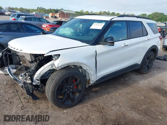 2020 Ford Explorer ST with VIN 1FM5K8GC9LGD03798, listed as a IAAI auction lot 41913678 with 58,772 mi miles. Bid and sale history available at carsss.com. Image 17.