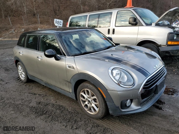 2017 MINI Clubman Cooper with VIN WMWLU1C38H2F28740, listed as a Copart auction lot 86866734 with NaN miles and Salvage Title. Bid and sale history available at carsss.com. Image 4.
