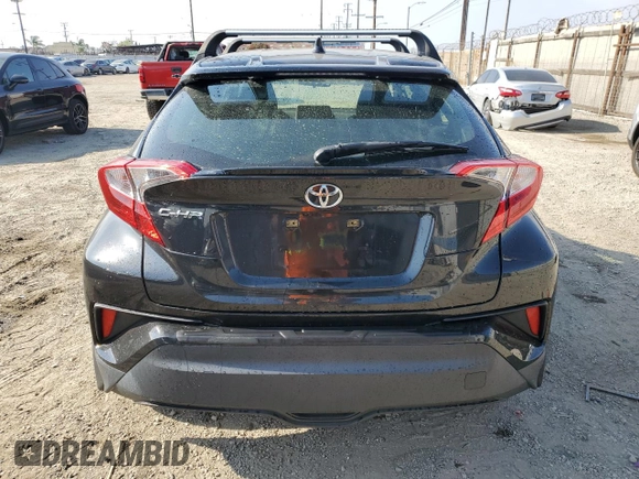 2021 Toyota C-HR LE z VIN JTNKHMBX0M1096503, wystawiony jako Copart lot #55501725 z przebiegiem 29 774 mil mil oraz Szkoda całkowita • Salvage title. Historia ofert i sprzedaży dostępna na DreamBid. Obrazek 6.